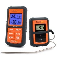 Wireless quick tip cooking thermometer